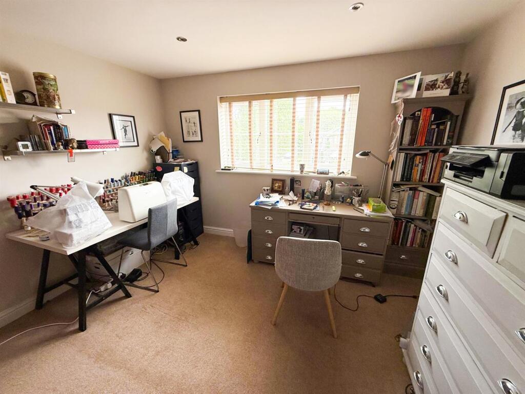 Additional image 16 of Curlew Court, Steeton