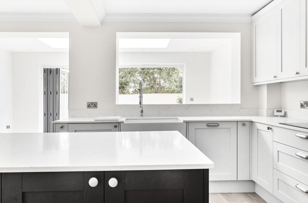 Additional image 8 of Latimers Close, Highcliffe, Christchurch, BH23