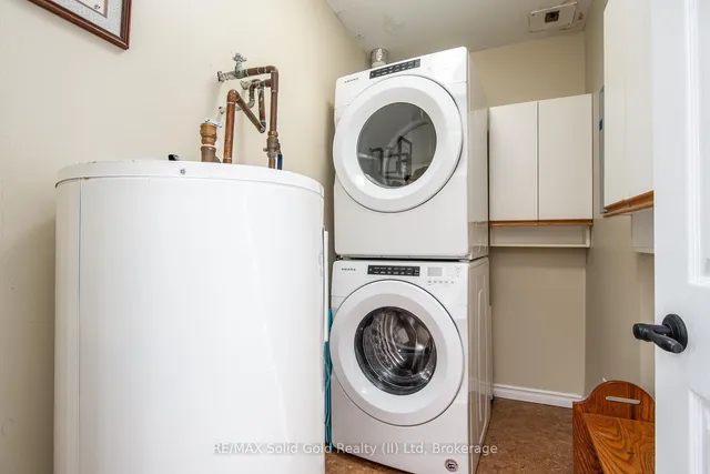 Additional image 35 of 3267 King St Unit 604