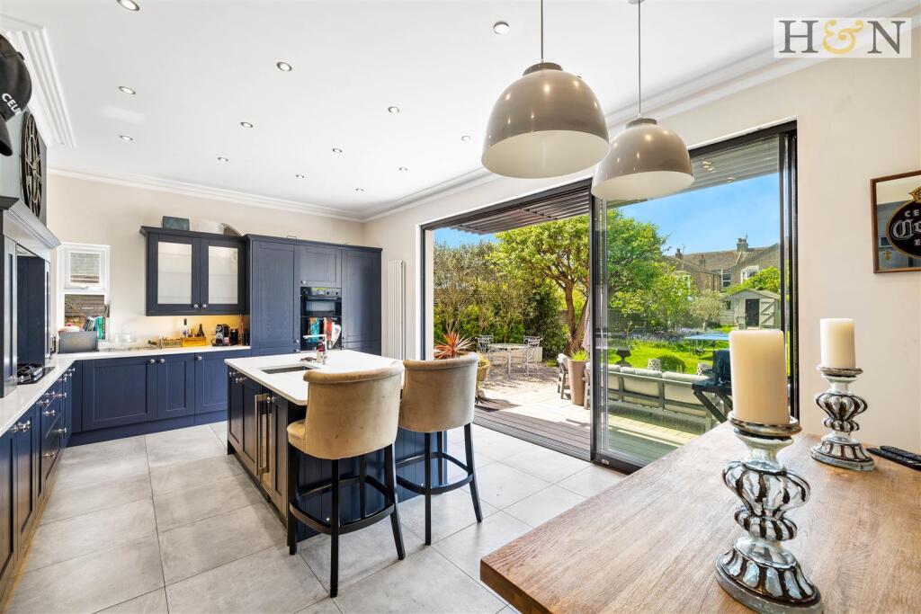 Additional image 37 of Windsor Road, Worthing