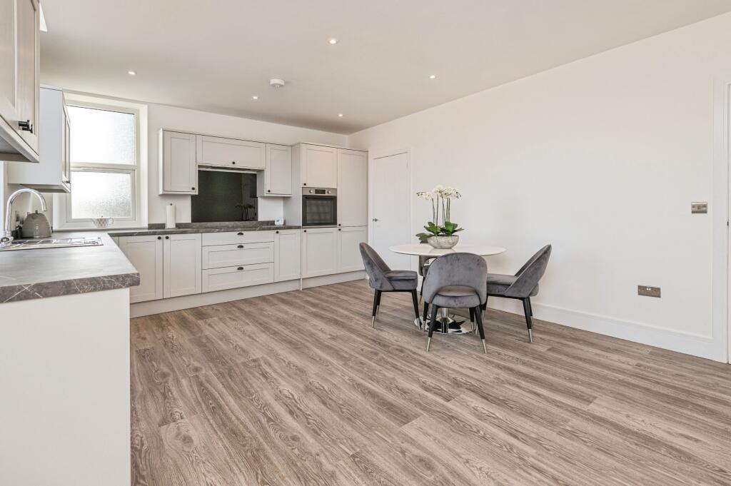 Additional image 9 of South Parade, Cleckheaton, West Yorkshire, BD19