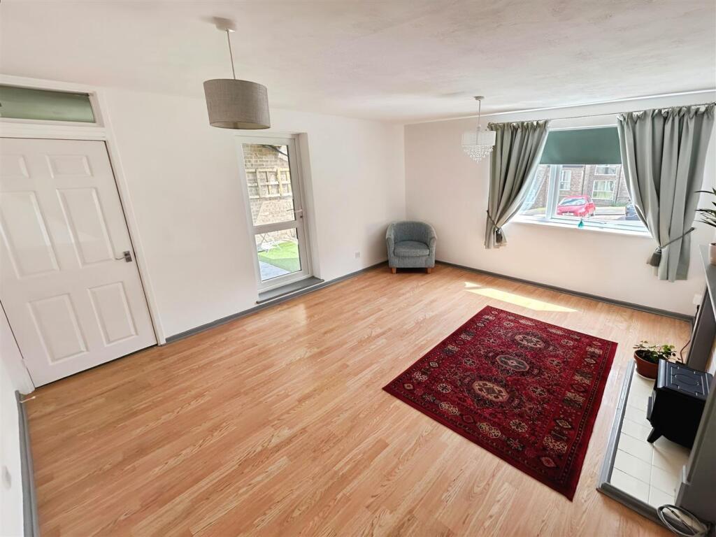 Additional image 5 of Frizley Gardens, Bradford