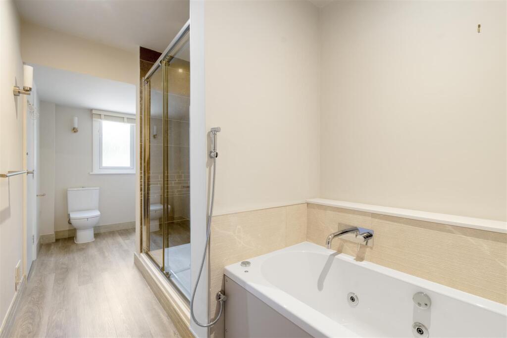 Additional image 33 of Endwood Drive, Little Aston Park