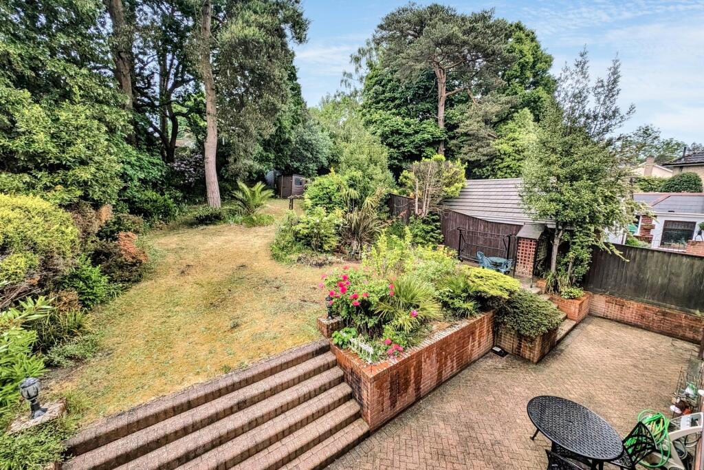 Additional image 21 of Queens Park Avenue