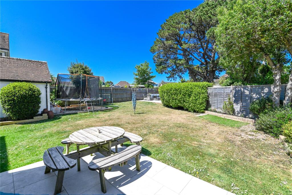 Additional image 13 of Barton Court Avenue, Barton on Sea, New Milton, Hampshire, BH25