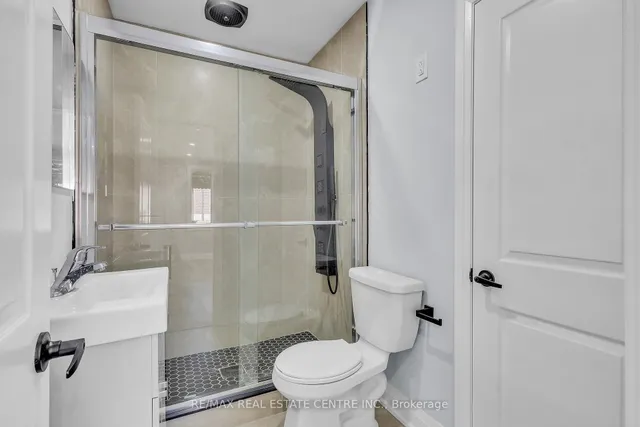 Additional image 16 of 84 Avalon Pl