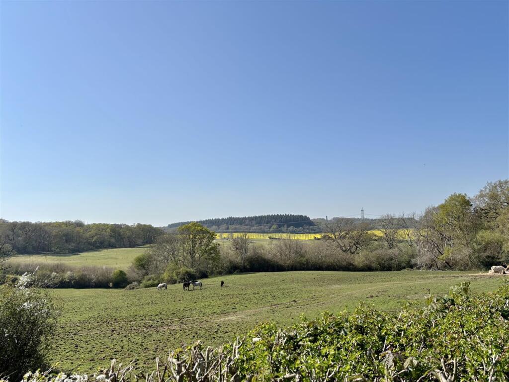 Additional image 16 of Loop Farm Road, Lytchett Matravers