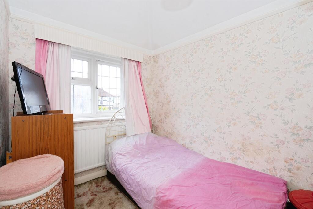 Additional image 12 of George V Avenue, Worthing