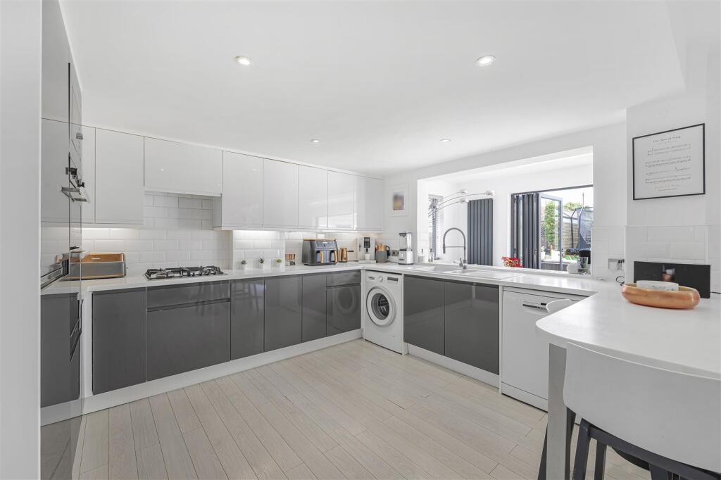 Additional image 5 of Dorothy Avenue, Peacehaven