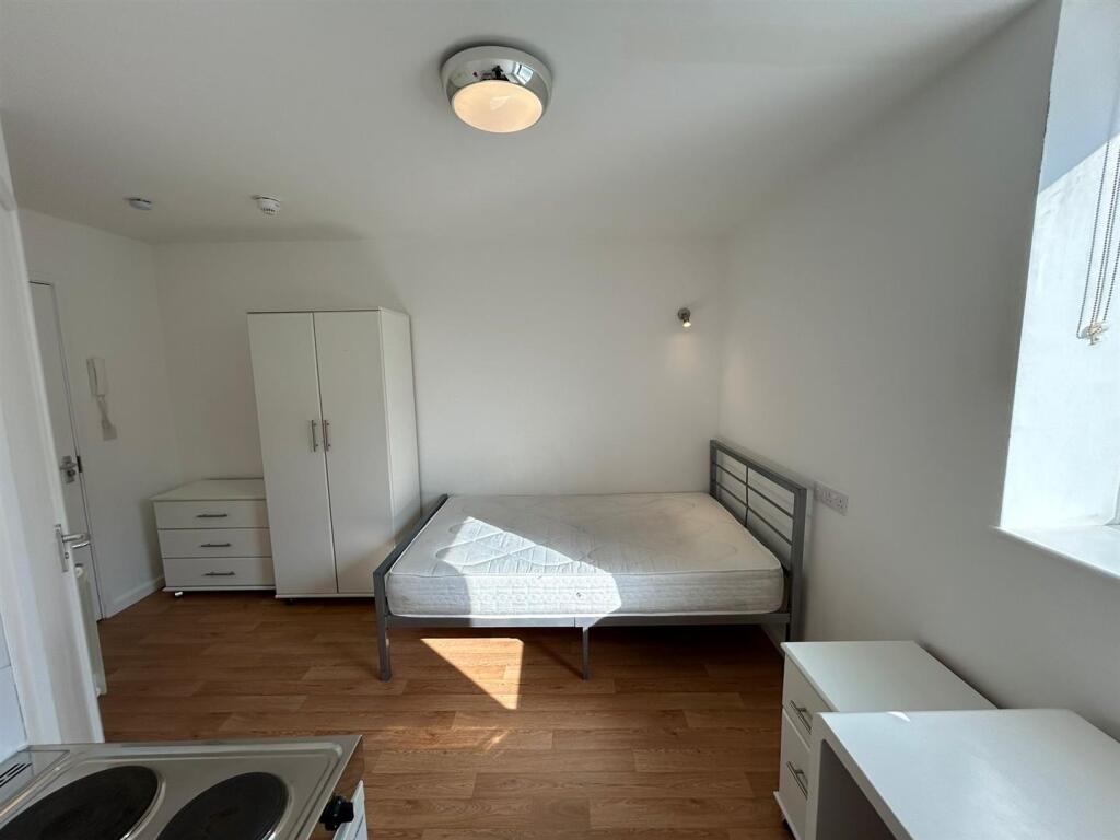 Additional image 5 of Bracken House, Bournemouth