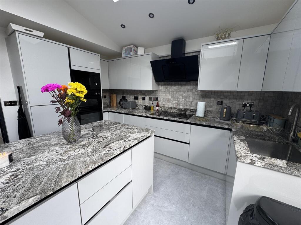 Additional image 9 of Springfield Drive, Halesowen