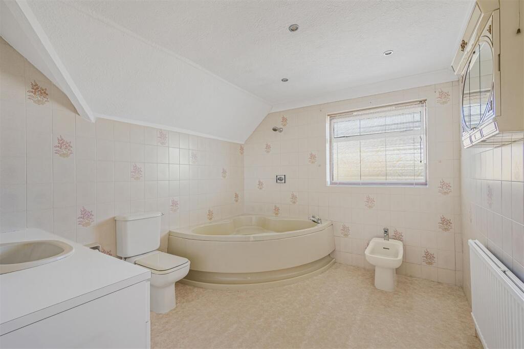 Additional image 19 of Hoddern Avenue, Peacehaven