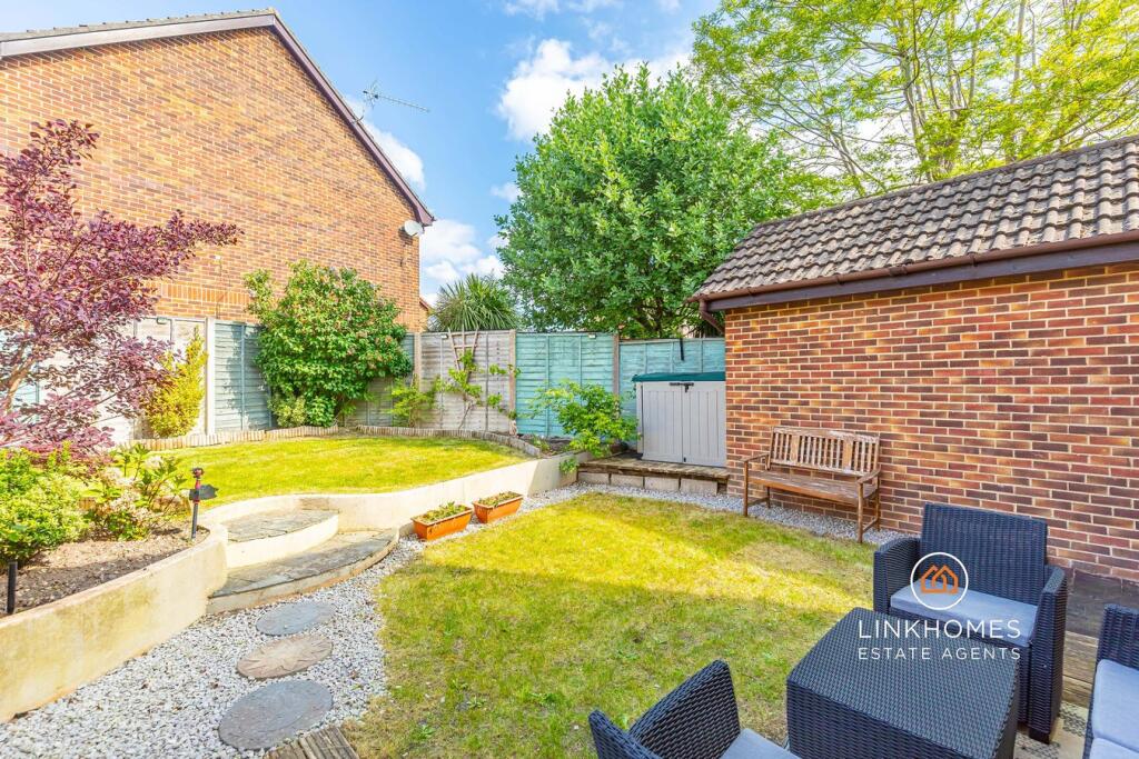 Additional image 8 of Willwood Close, Poole, BH17