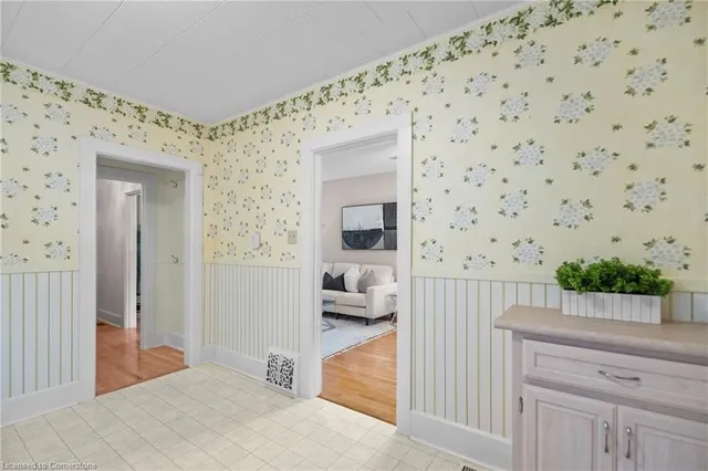 Additional image 18 of 188 Wentworth Ave