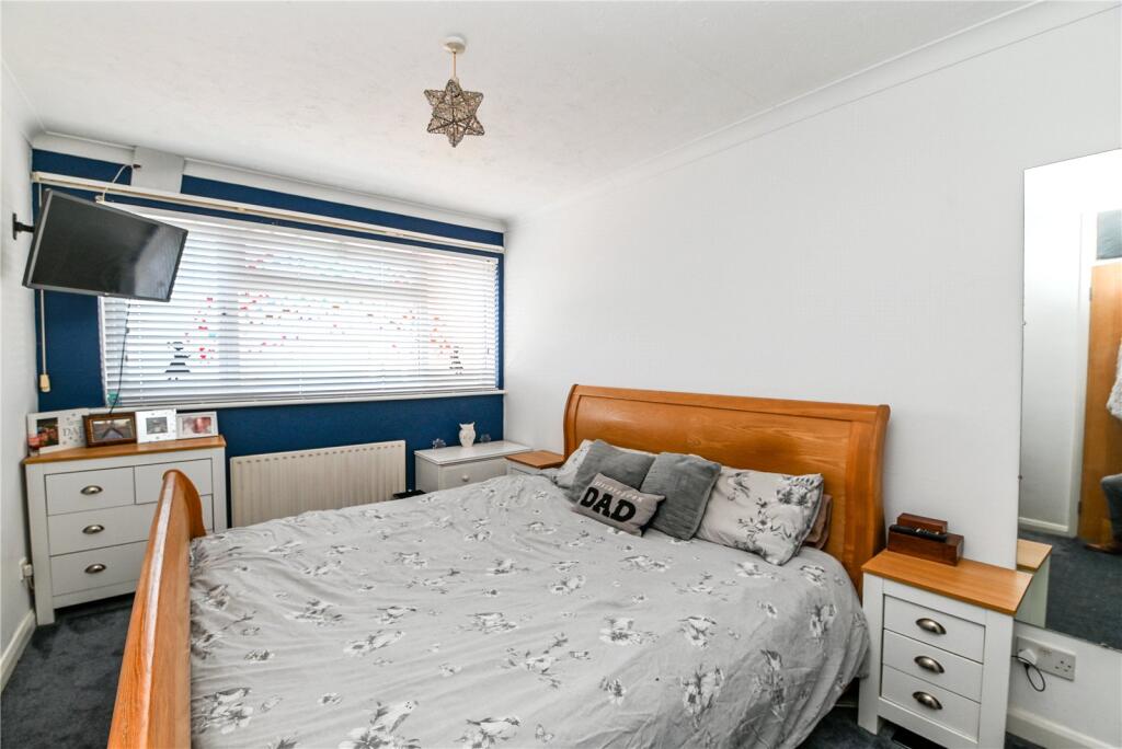 Additional image 6 of White Horses, Marine Drive, Barton on Sea, Hampshire, BH25