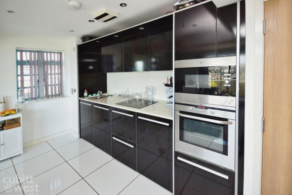 Additional image 3 of Grand Ocean Longridge Avenue BN2