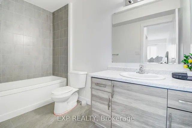 Additional image 14 of 150 ROCHEFORT St Unit E