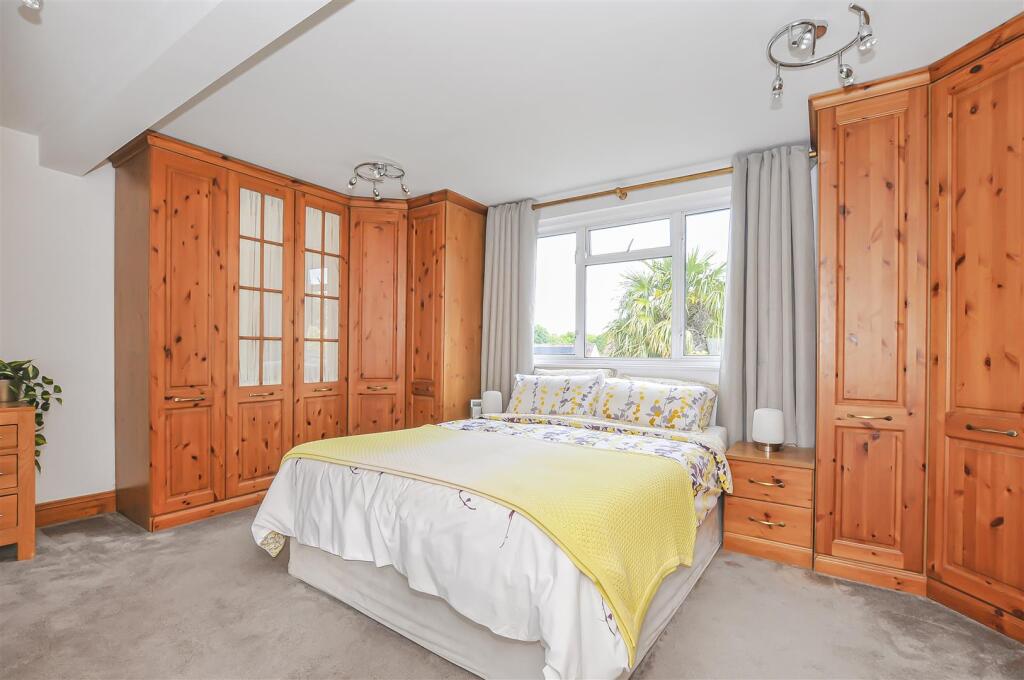 Additional image 9 of Reynards Way, Bricket Wood, St. Albans