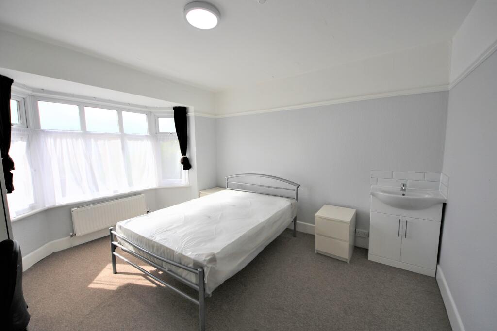 Additional image 5 of Victoria Avenue, Victoria Park, Bournemouth