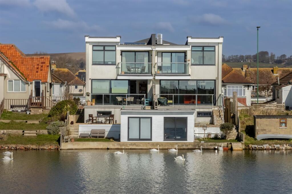 Additional image 28 of Brighton Road, Lancing