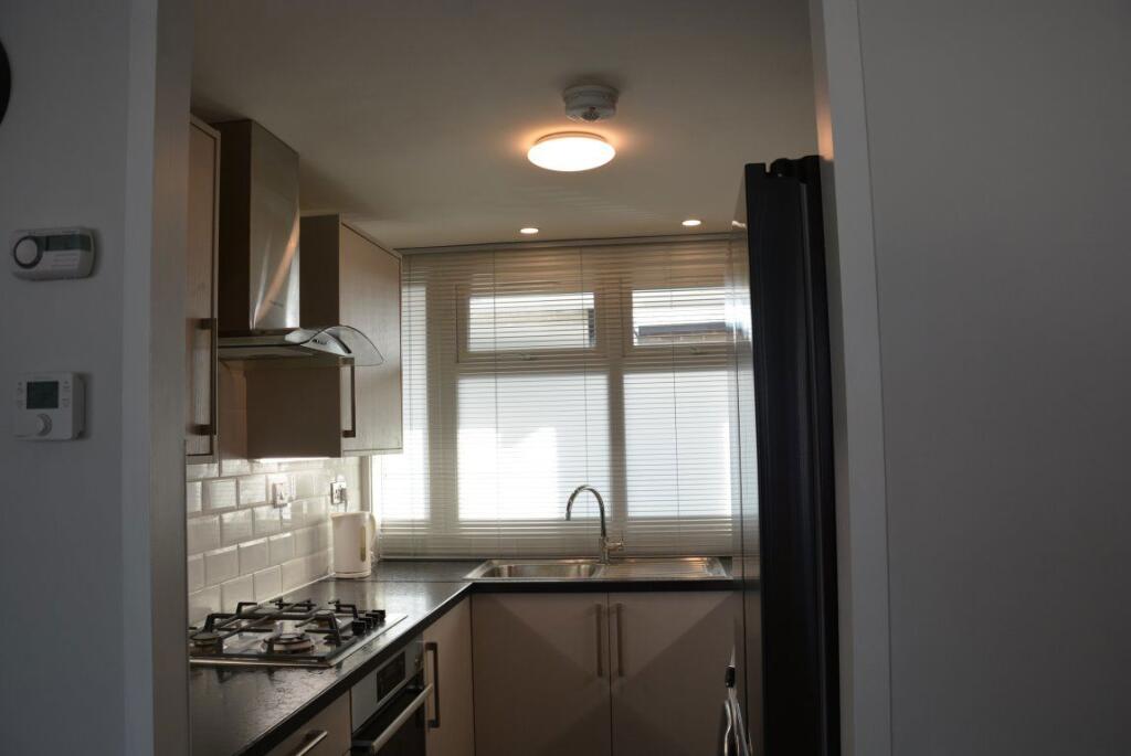 Additional image 14 of F13 Louis Court, B67