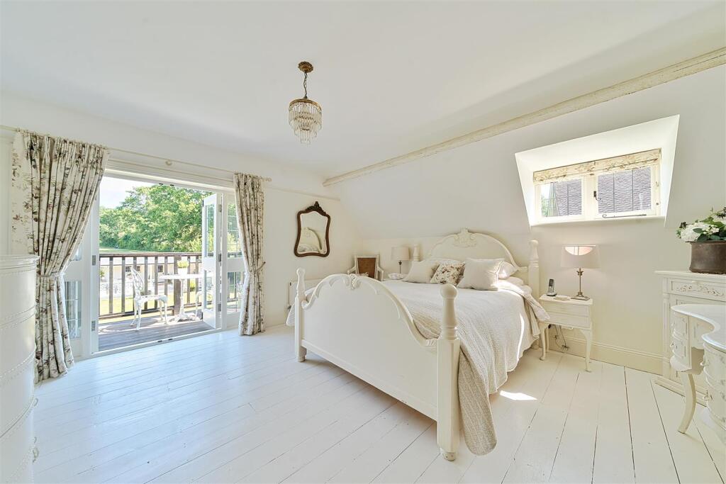 Additional image 7 of Barn Road, Broadstone, Dorset