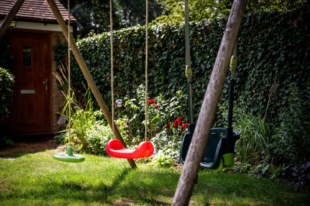 Additional image 9 of Brinsmead, Frogmore, St. Albans, AL2 2LS
