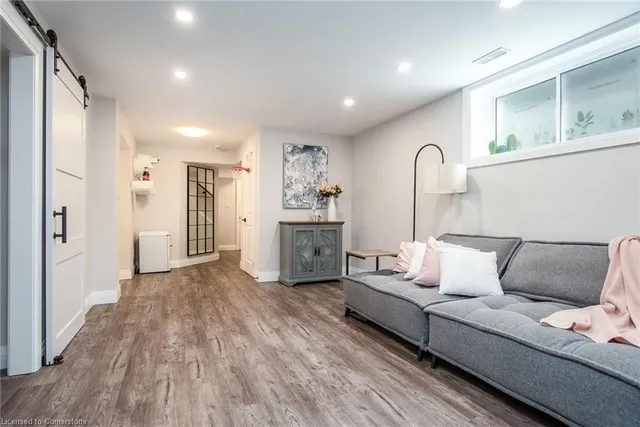 Additional image 38 of 42 Fenside St