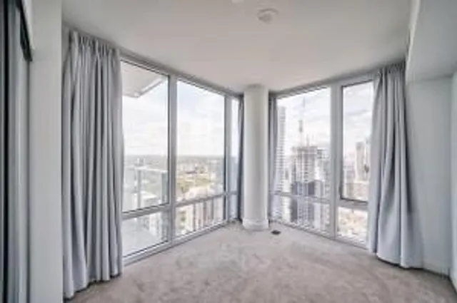 Additional image 19 of 501 Yonge St Unit 4902