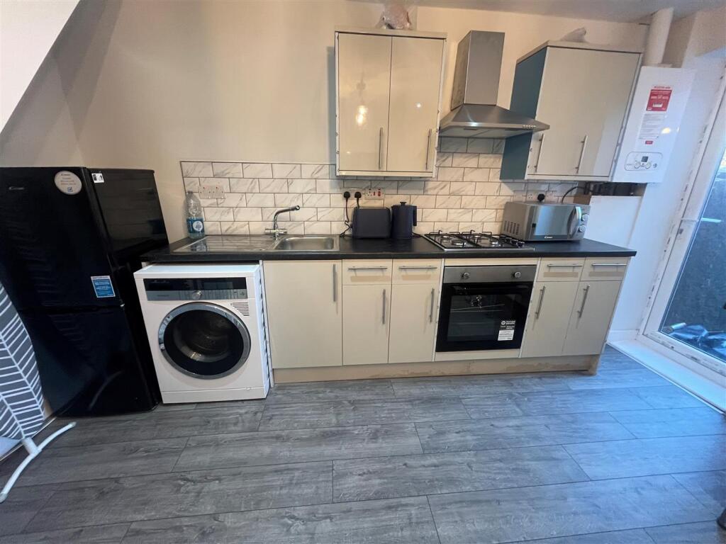 Additional image 17 of Bury Road, Bolton