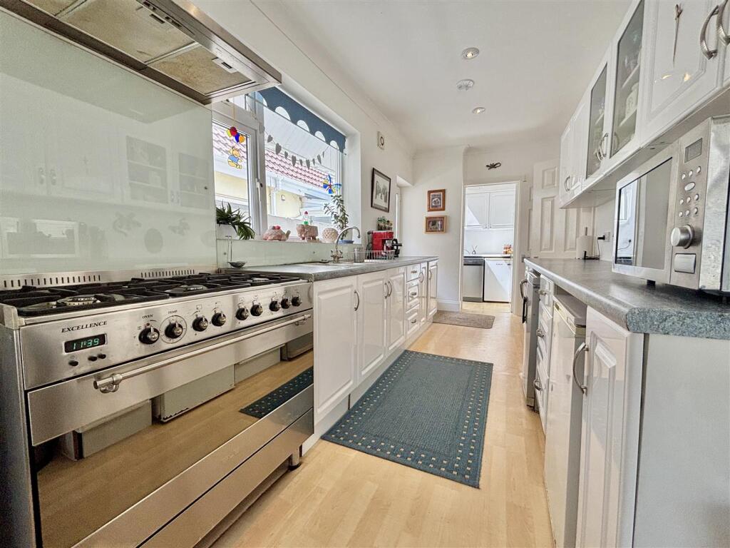 Additional image 24 of Woodlands Avenue, Poole