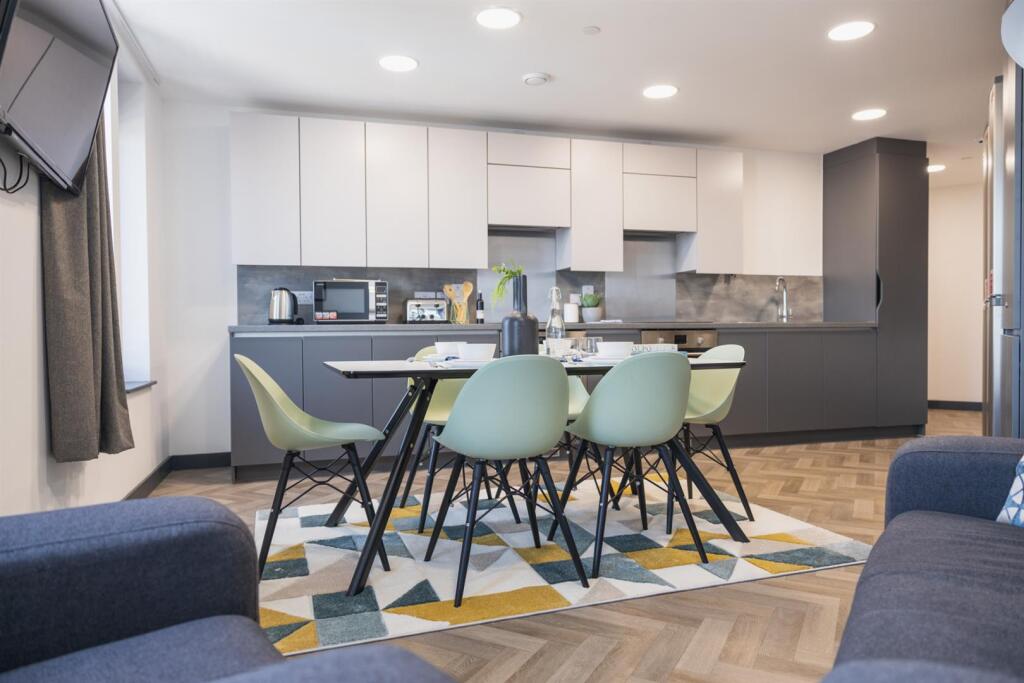 Additional image 14 of Birmingham | Student | September | B4