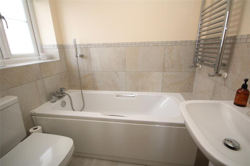 Additional image 10 of Mount Avenue, New Milton, Hampshire, BH25
