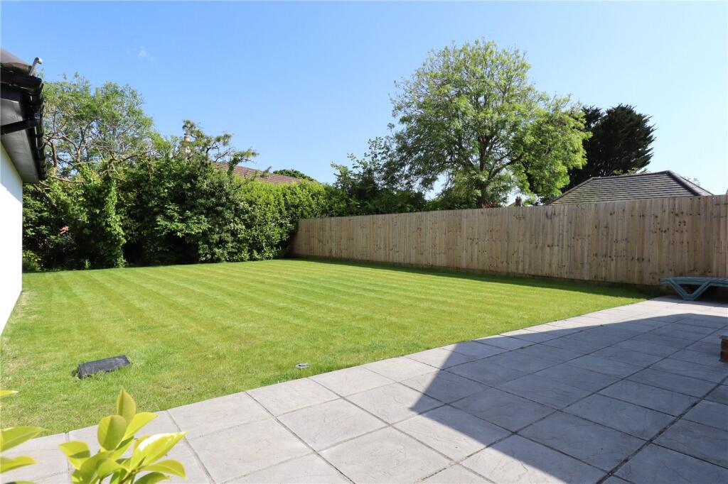 Additional image 7 of Barton Court Avenue, Barton On Sea, Hampshire, BH25