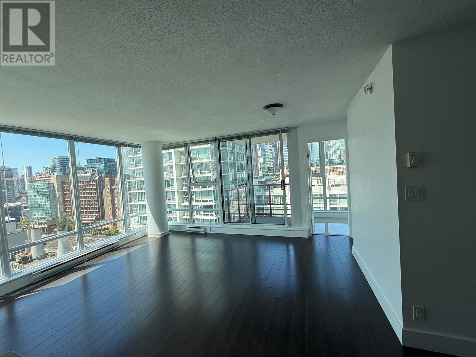 1602 668 CITADEL PARADE|Vancouver, British Columbia V6B1W6