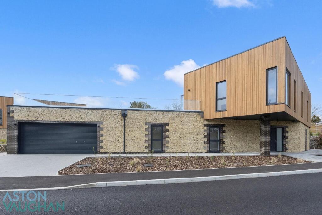 Additional image 35 of Chalky Field Close, Ovingdean, Brighton