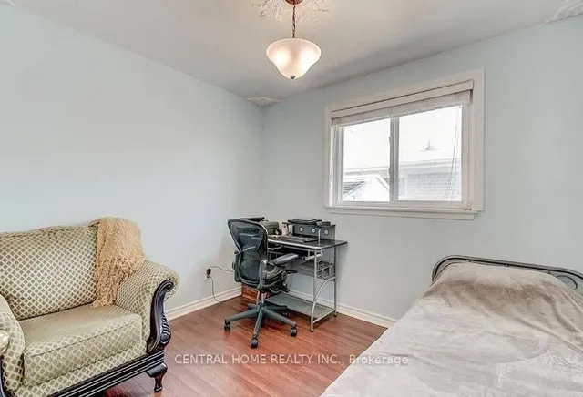 Additional image 19 of 222 Dunview Ave