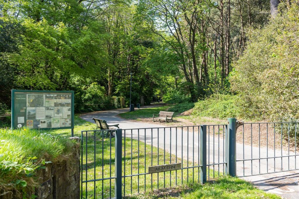 Additional image 17 of Studland Road, Alum Chine