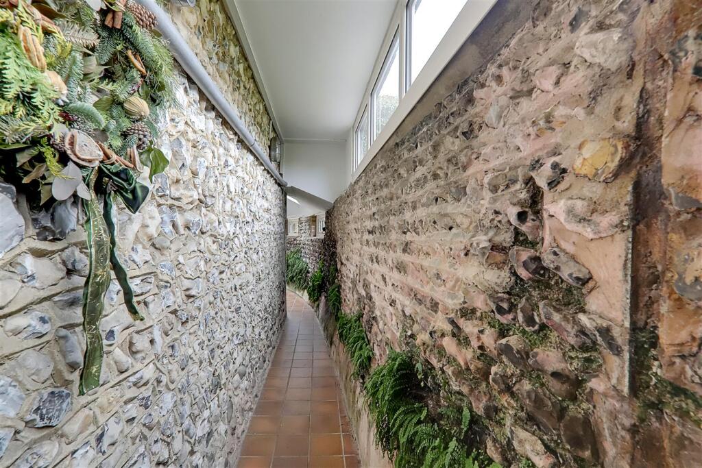 Additional image 25 of High Street, Findon Village ,  Worthing