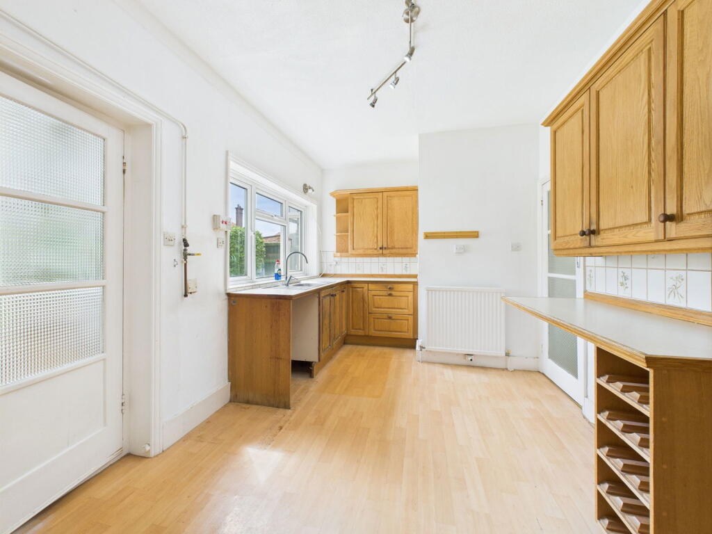 Additional image 7 of Grand Avenue, Worthing, BN11