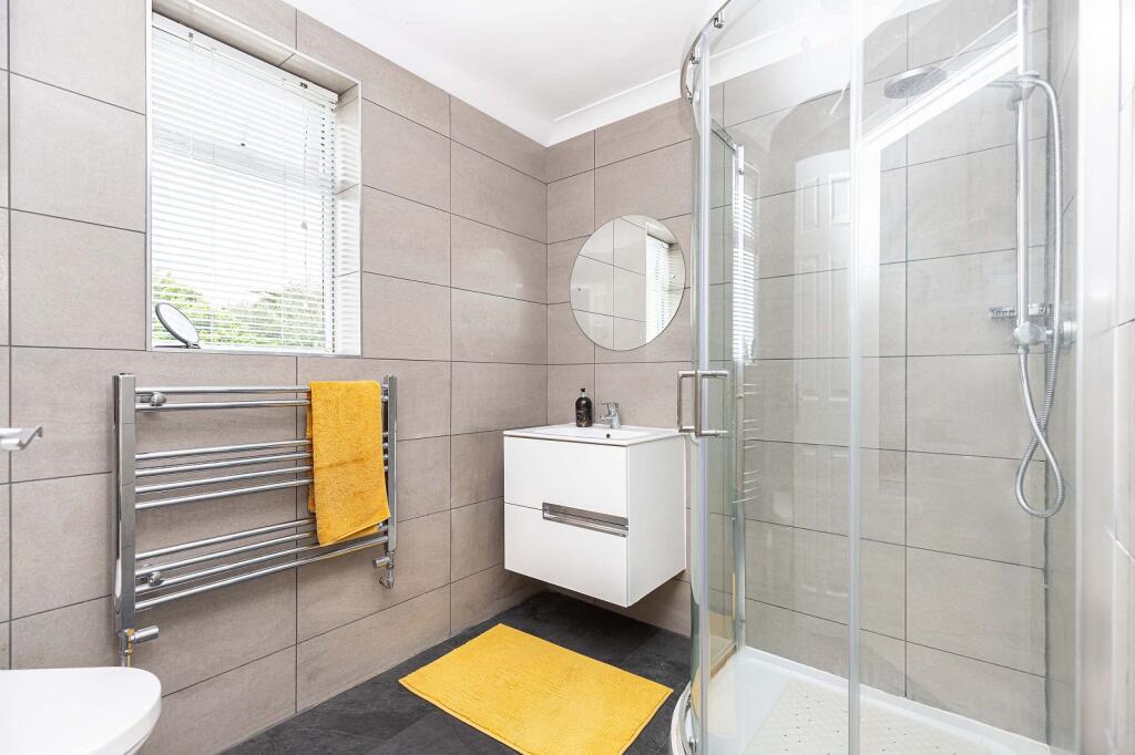 Additional image 15 of Barton Wood Road, Barton On Sea, New Milton, Hampshire. BH25 7NN