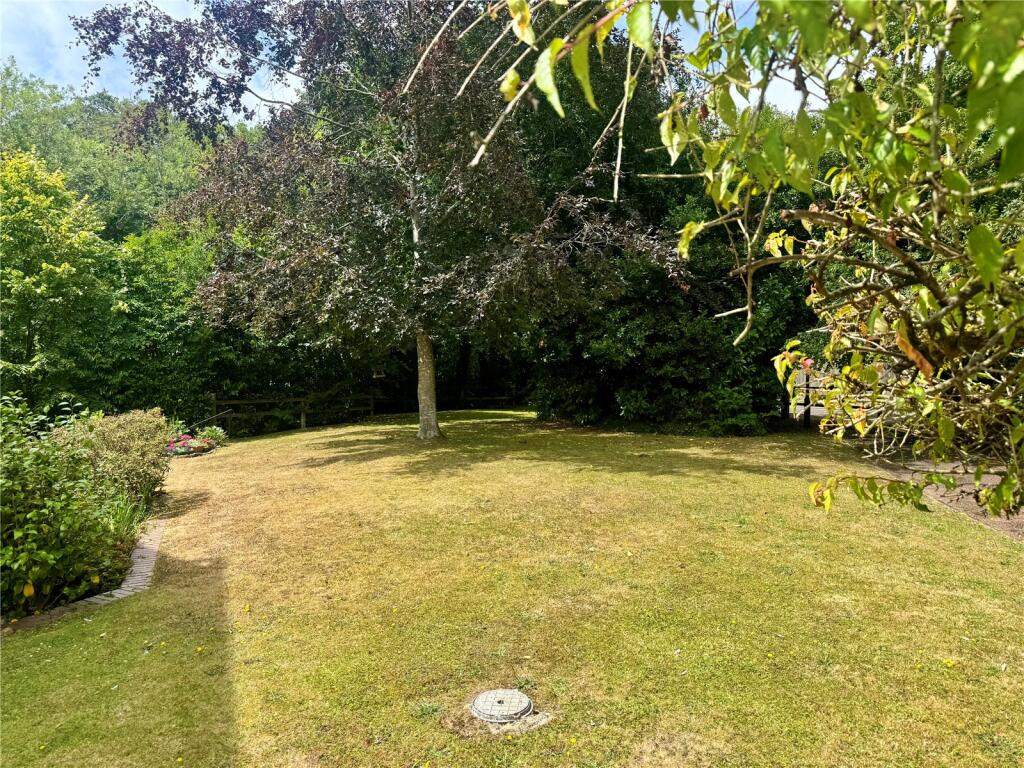 Additional image 10 of Barrs Avenue, New Milton, Hampshire, BH25