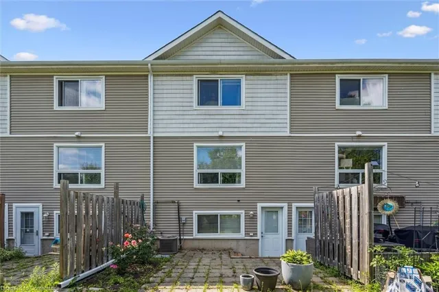 Additional image 32 of 23 Howe Dr Unit 8