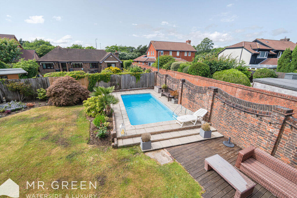 Additional image 34 of Walsingham Dene, Littledown, Bournemouth, BH7