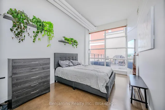 Additional image 17 of 410 King St Unit 609