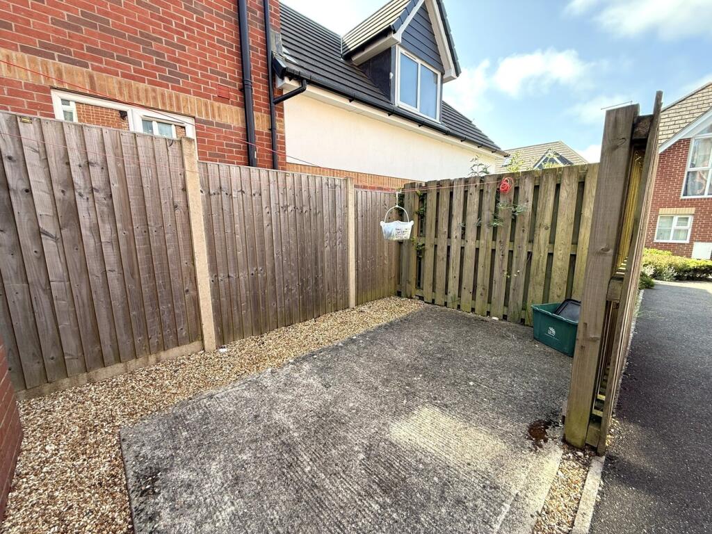 Additional image 13 of 30 Poole Road, Upton, Poole, BH16