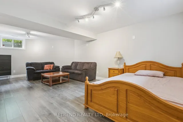 Additional image 18 of 134 QUEEN CHARLOTTE Cres