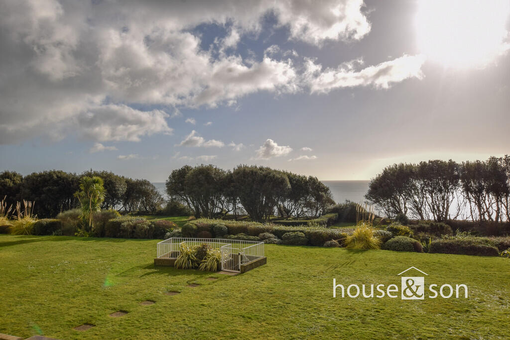 Additional image 5 of Ocean Heights, 22 Boscombe Cliff Road, Boscombe, Bournemouth, BH5