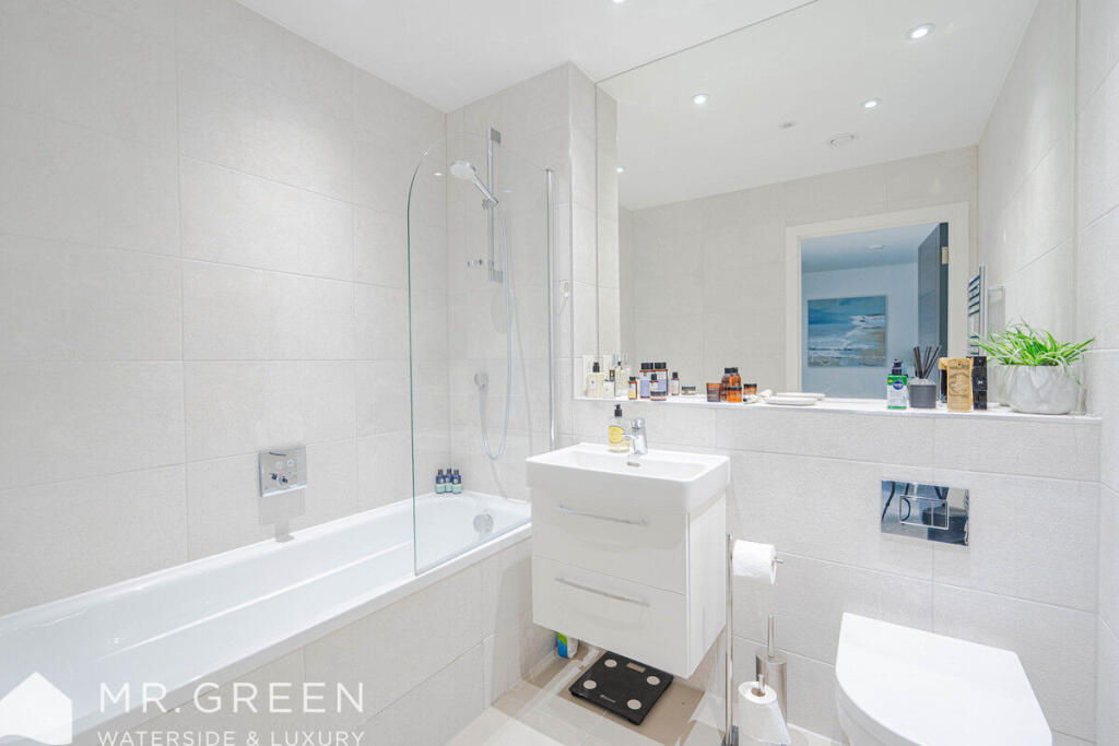 Additional image 8 of Moonstone, Southbourne Overcliff Drive, Southbourne, Bournemouth, BH6 3NP