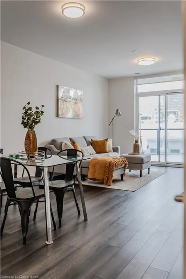 Additional image 9 of 399 Queen St Unit 313